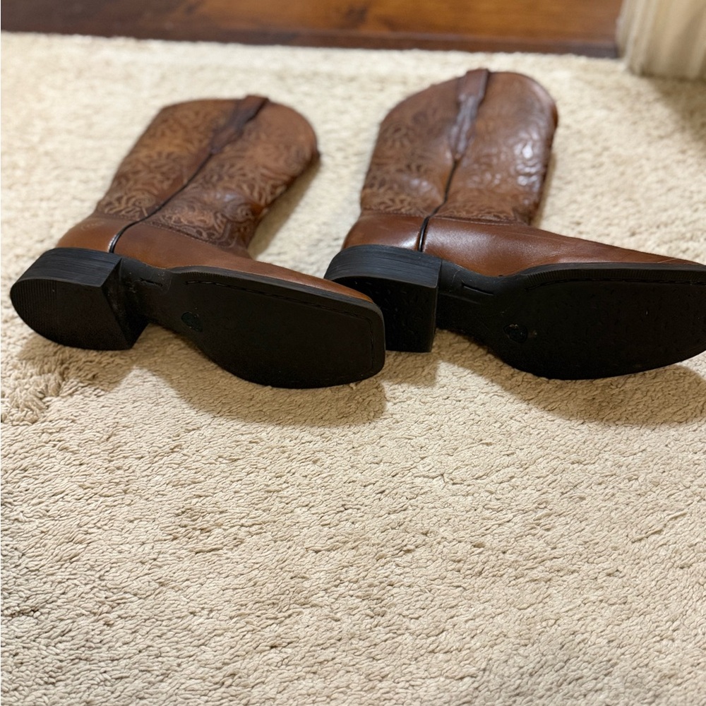 Ariat Tan Leather Cowboy Boots - Picture 3 of 5
